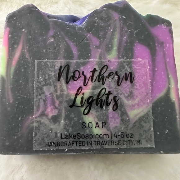 🫧 Four Bars of Handmade Soap - Picture 5 of 10